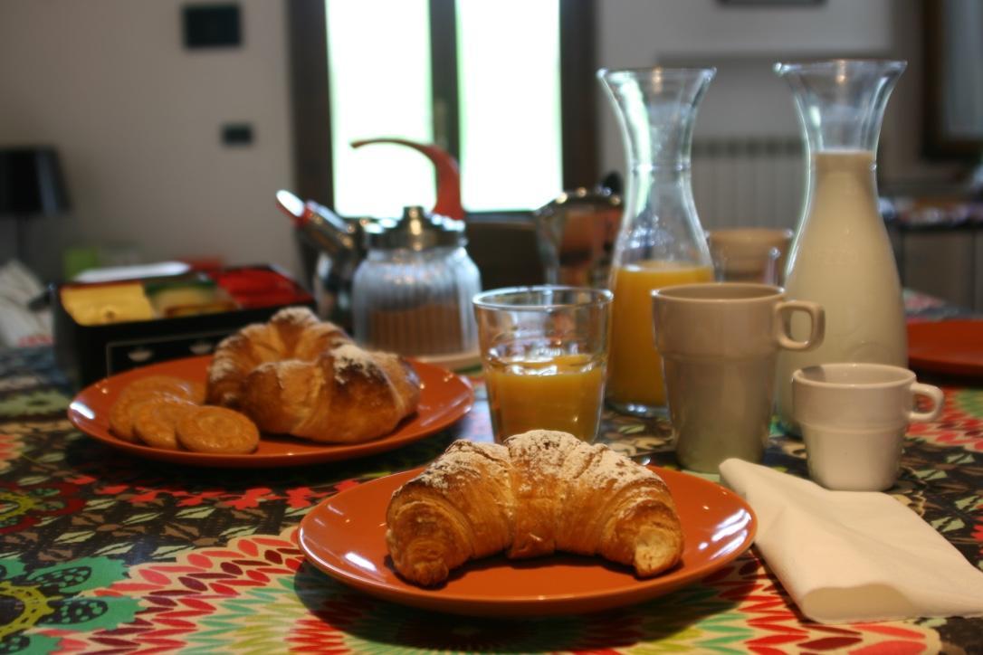 B&B Stradivari Cremona Buitenkant foto